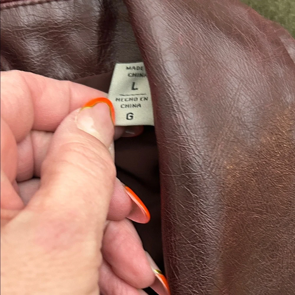 Levi's Women's oxblood color faux leather Jacket - Picture 4 of 15